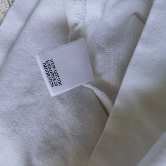 Murano Masterpiece Collection 'Boy  Blowing Bubble' Liquid Luxury T-shirt - Picture 7 of 10